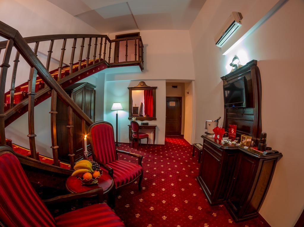 Отель Emire Boutique Зэрнешти Экстерьер фото